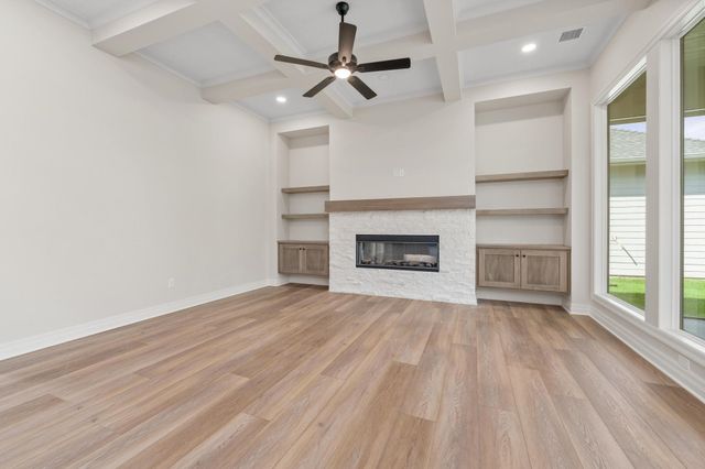 369 N Jackson Heights Ct, Wichita, KS 67206