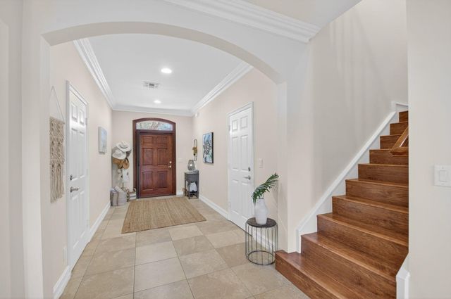 320 Via Villagio, Hypoluxo, FL 33462