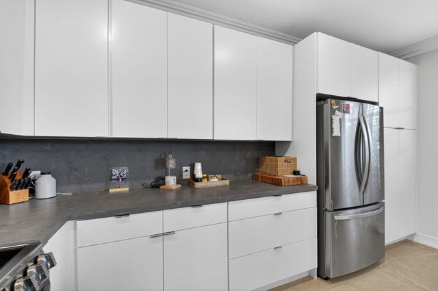 320 Via Villagio, Hypoluxo, FL 33462