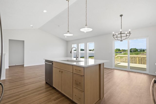5752 Wall Street, Waterloo, IA 50701