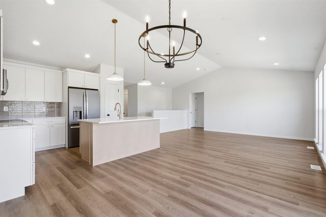 5752 Wall Street, Waterloo, IA 50701
