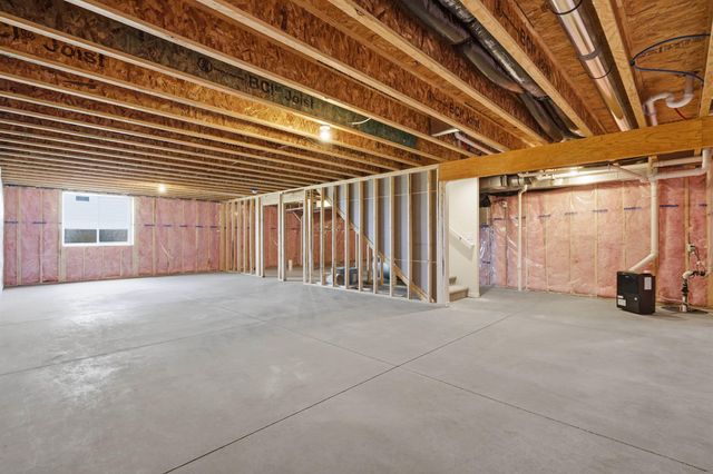 5752 Wall Street, Waterloo, IA 50701