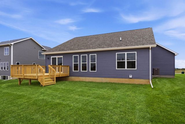 5752 Wall Street, Waterloo, IA 50701