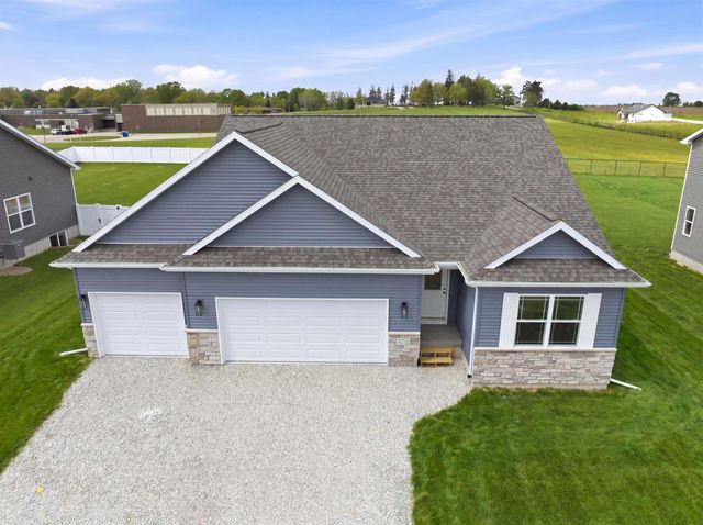 5752 Wall Street, Waterloo, IA 50701