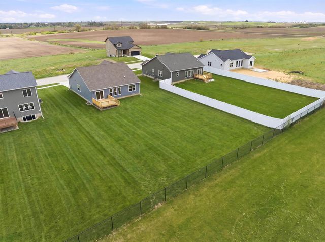 5752 Wall Street, Waterloo, IA 50701