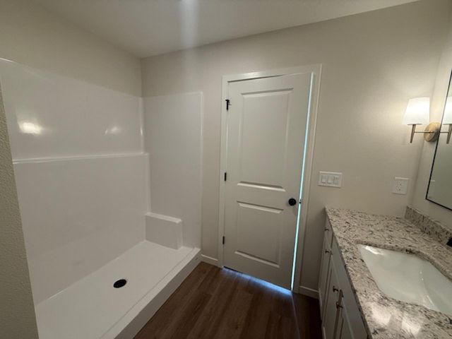 5752 Wall Street, Waterloo, IA 50701