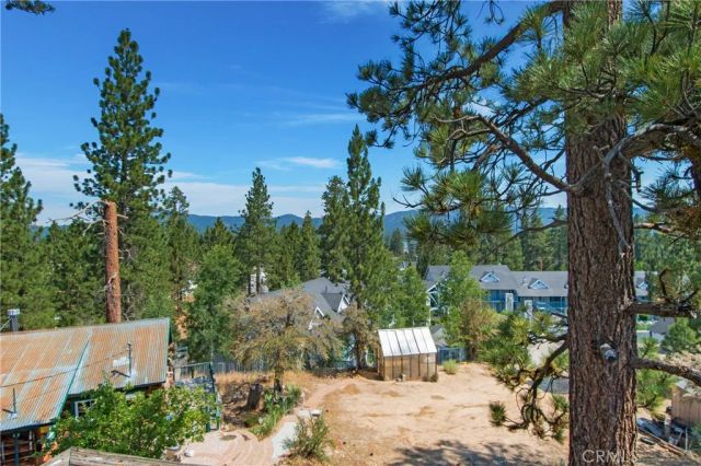 720 Maryland Road, Big Bear Lake, CA 92315
