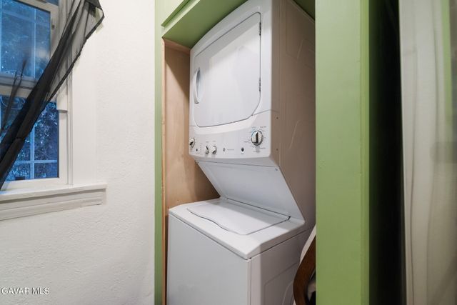 1244 Nadeau Street, Los Angeles, CA 90001