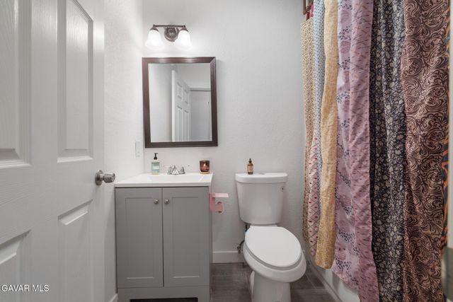 1244 Nadeau Street, Los Angeles, CA 90001