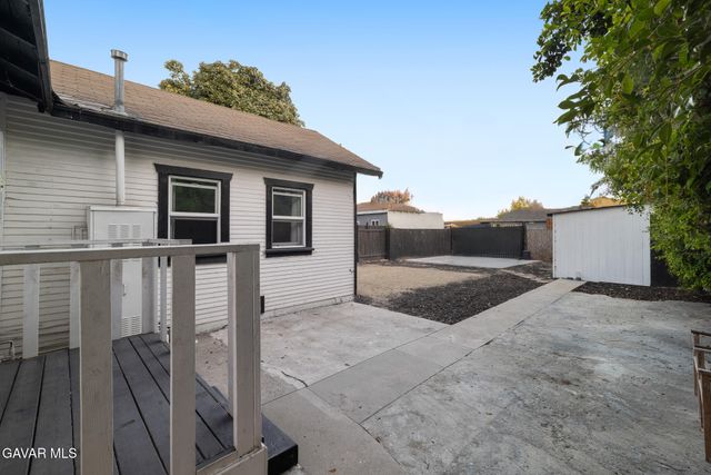 1244 Nadeau Street, Los Angeles, CA 90001