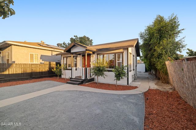 1244 Nadeau Street, Los Angeles, CA 90001