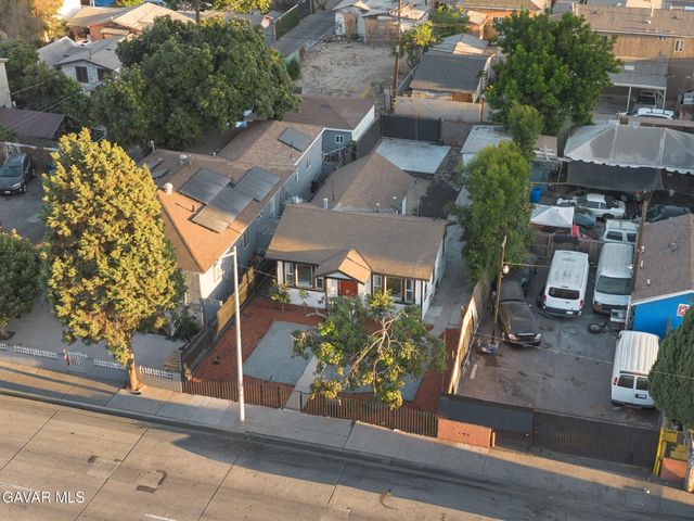 1244 Nadeau Street, Los Angeles, CA 90001