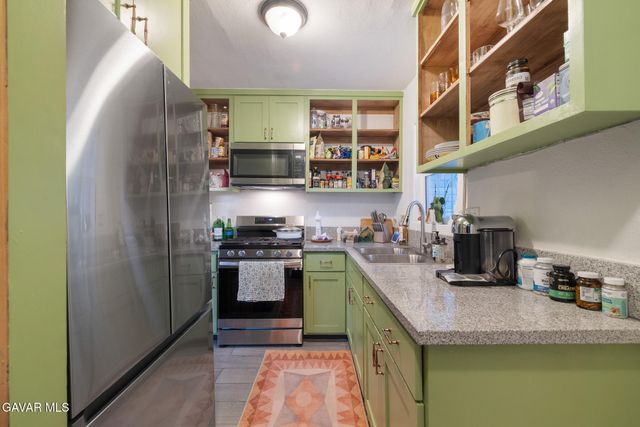 1244 Nadeau Street, Los Angeles, CA 90001