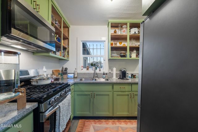 1244 Nadeau Street, Los Angeles, CA 90001