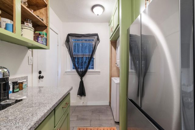 1244 Nadeau Street, Los Angeles, CA 90001