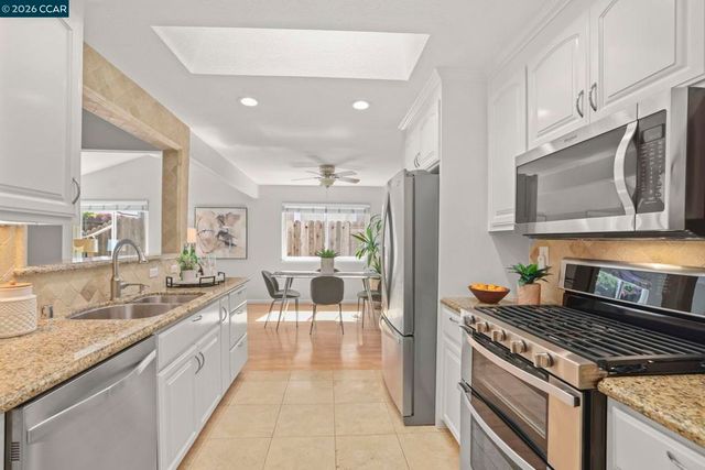1431 Ridgewood Dr, Martinez, CA 94553