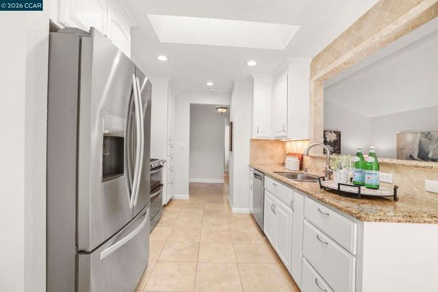 1431 Ridgewood Dr, Martinez, CA 94553