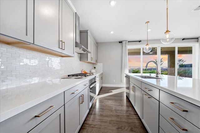 3329 Jackrabbit Ct, Folsom, CA 95630