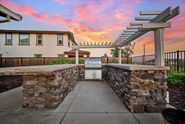 3329 Jackrabbit Ct, Folsom, CA 95630