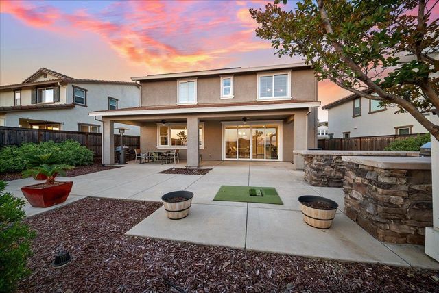 3329 Jackrabbit Ct, Folsom, CA 95630