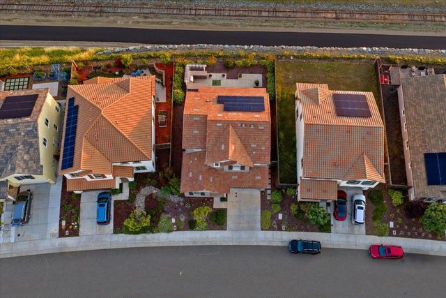 3329 Jackrabbit Ct, Folsom, CA 95630