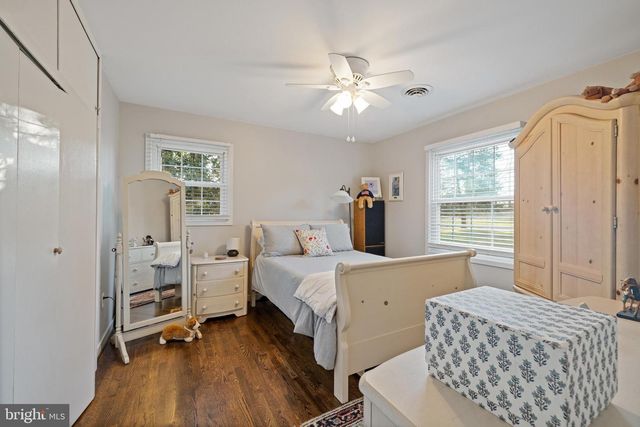 6159 FISHERS STATION RD, Lothian, MD 20711