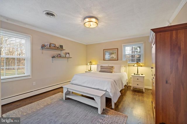 6159 FISHERS STATION RD, Lothian, MD 20711