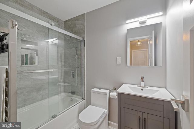 6159 FISHERS STATION RD, Lothian, MD 20711