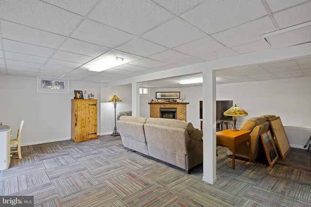 6159 FISHERS STATION RD, Lothian, MD 20711