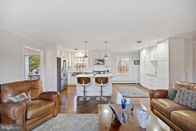 6159 FISHERS STATION RD, Lothian, MD 20711