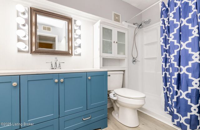 7052 Wildwood Cir 107, Louisville, KY 40291