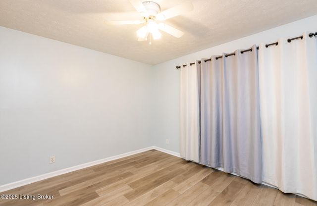 7052 Wildwood Cir 107, Louisville, KY 40291