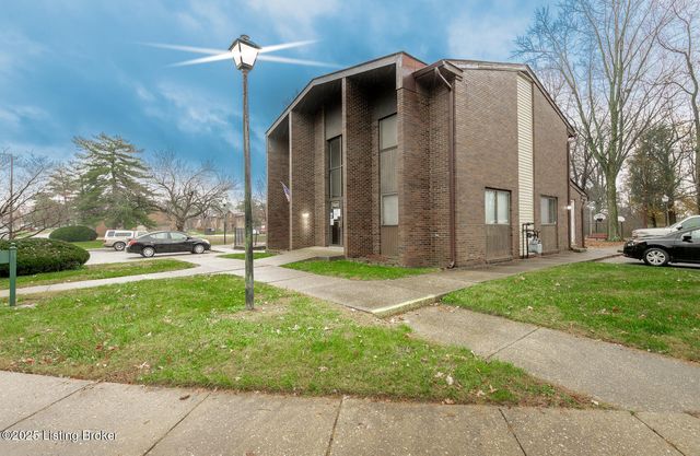 7052 Wildwood Cir 107, Louisville, KY 40291