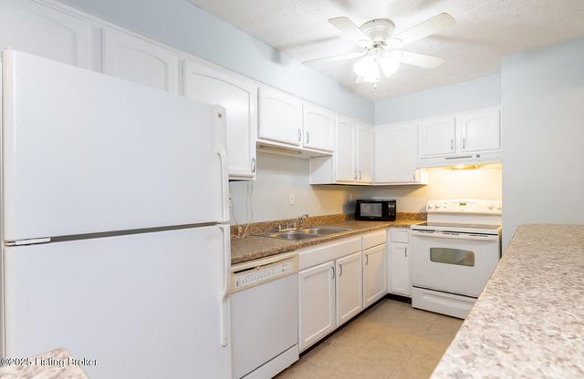 7052 Wildwood Cir 107, Louisville, KY 40291