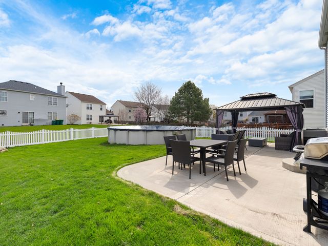289 W Daisy Circle, Romeoville, IL 60446
