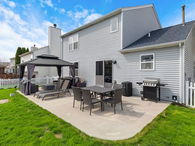289 W Daisy Circle, Romeoville, IL 60446