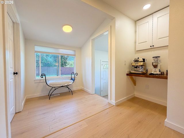 10027 Se KNIGHT St, Portland, OR 97266