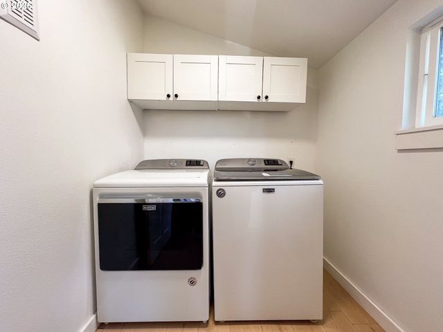 10027 Se KNIGHT St, Portland, OR 97266