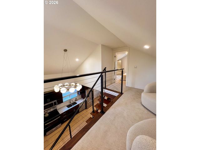 10027 Se KNIGHT St, Portland, OR 97266