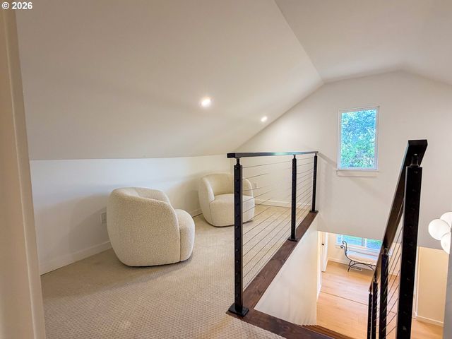 10027 Se KNIGHT St, Portland, OR 97266