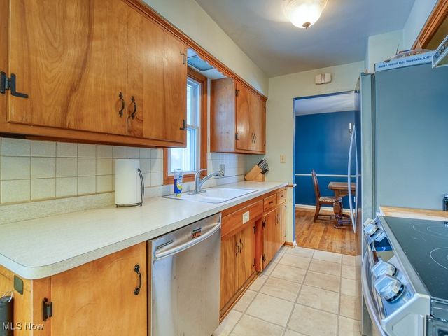 22370 Bartlett Drive, Rocky River, OH 44116