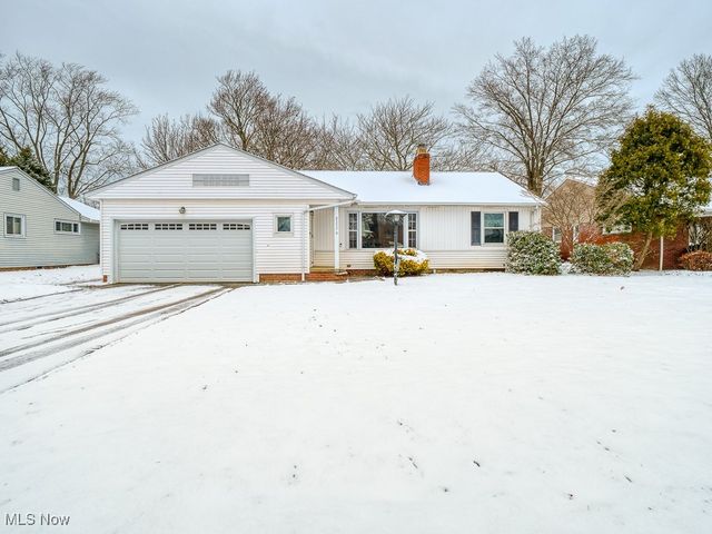 22370 Bartlett Drive, Rocky River, OH 44116