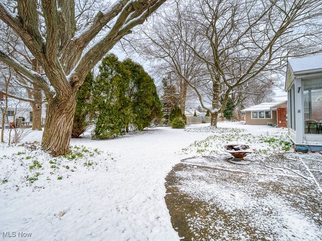 22370 Bartlett Drive, Rocky River, OH 44116