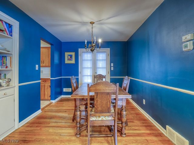 22370 Bartlett Drive, Rocky River, OH 44116