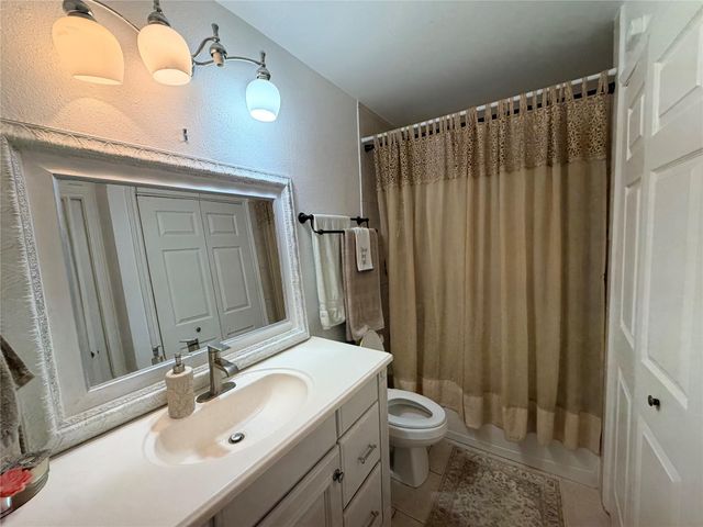 8602 Lazy Brook Lane, La Porte, TX 77571