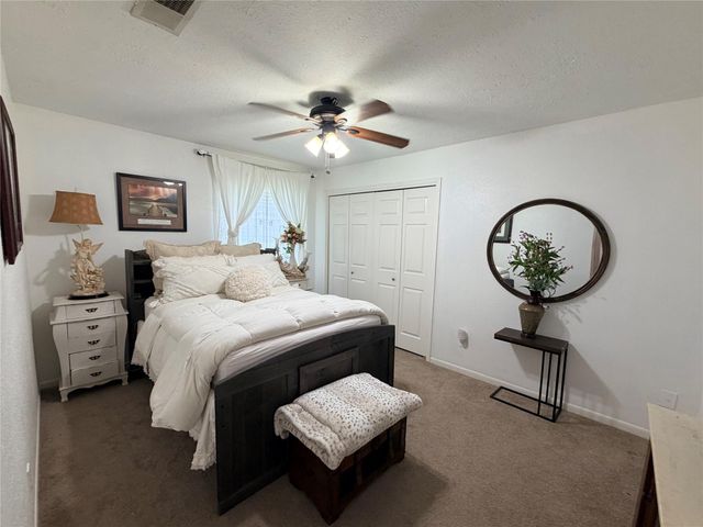 8602 Lazy Brook Lane, La Porte, TX 77571