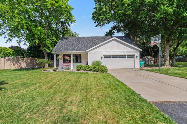 5323 Rugby Street, Portage, MI 49024