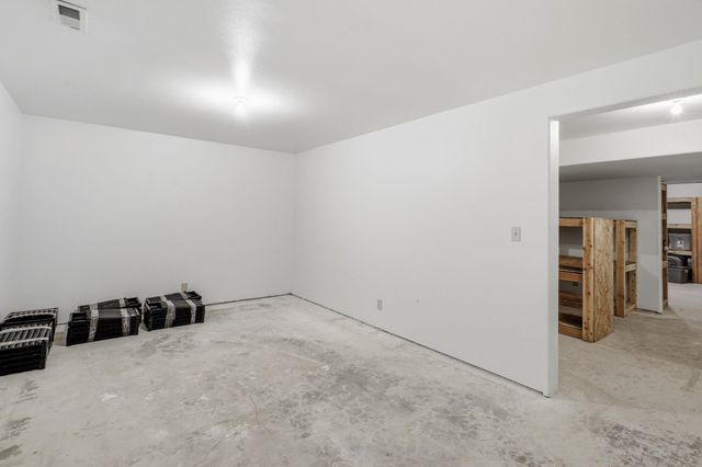 717 W Antler Rd, Deer Park, WA 99006