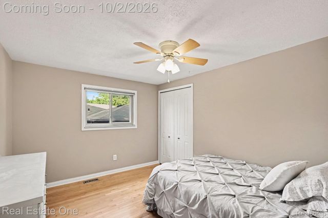 2341 Topaz Drive, Troy, MI 48085