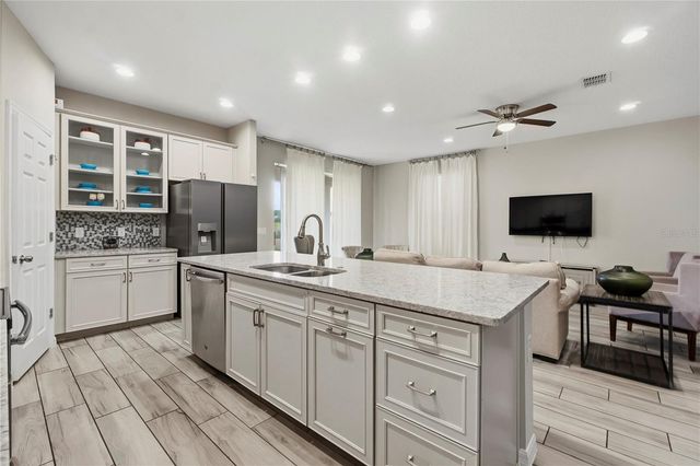 205 ABERDEEN STREET, Davenport, FL 33896